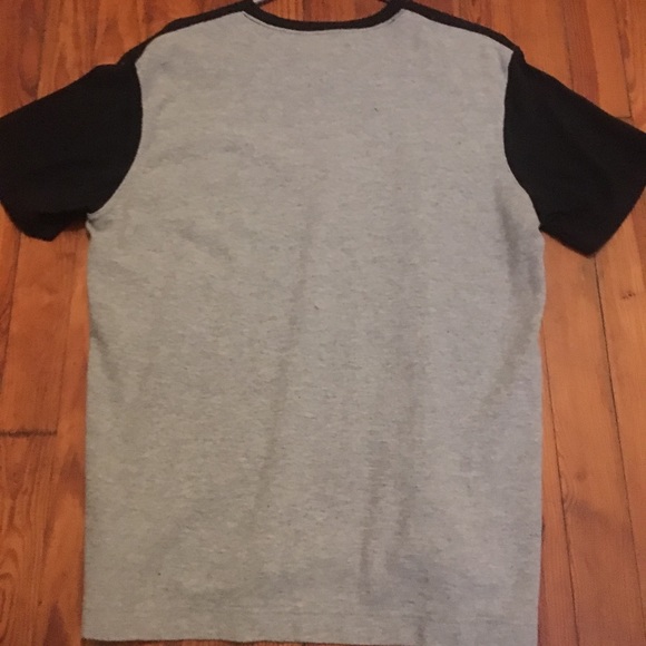 Tommy Hilfiger shirt - Picture 2 of 3